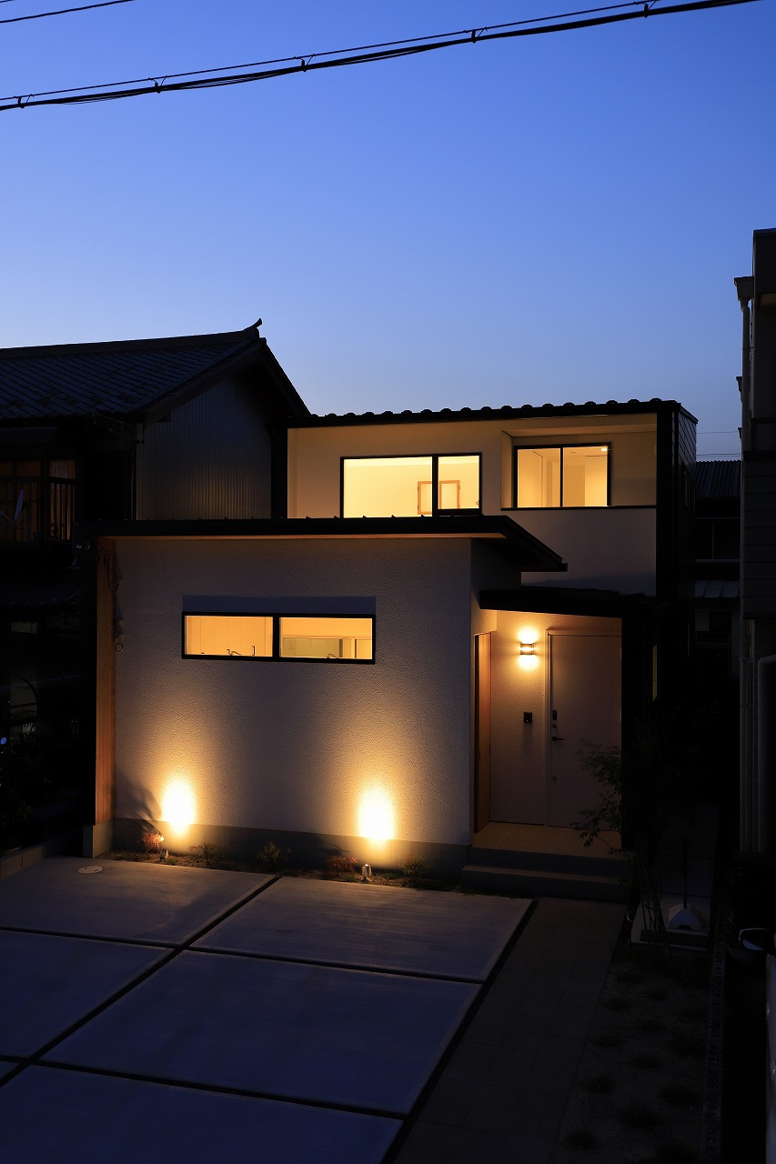 建築士の家夜景